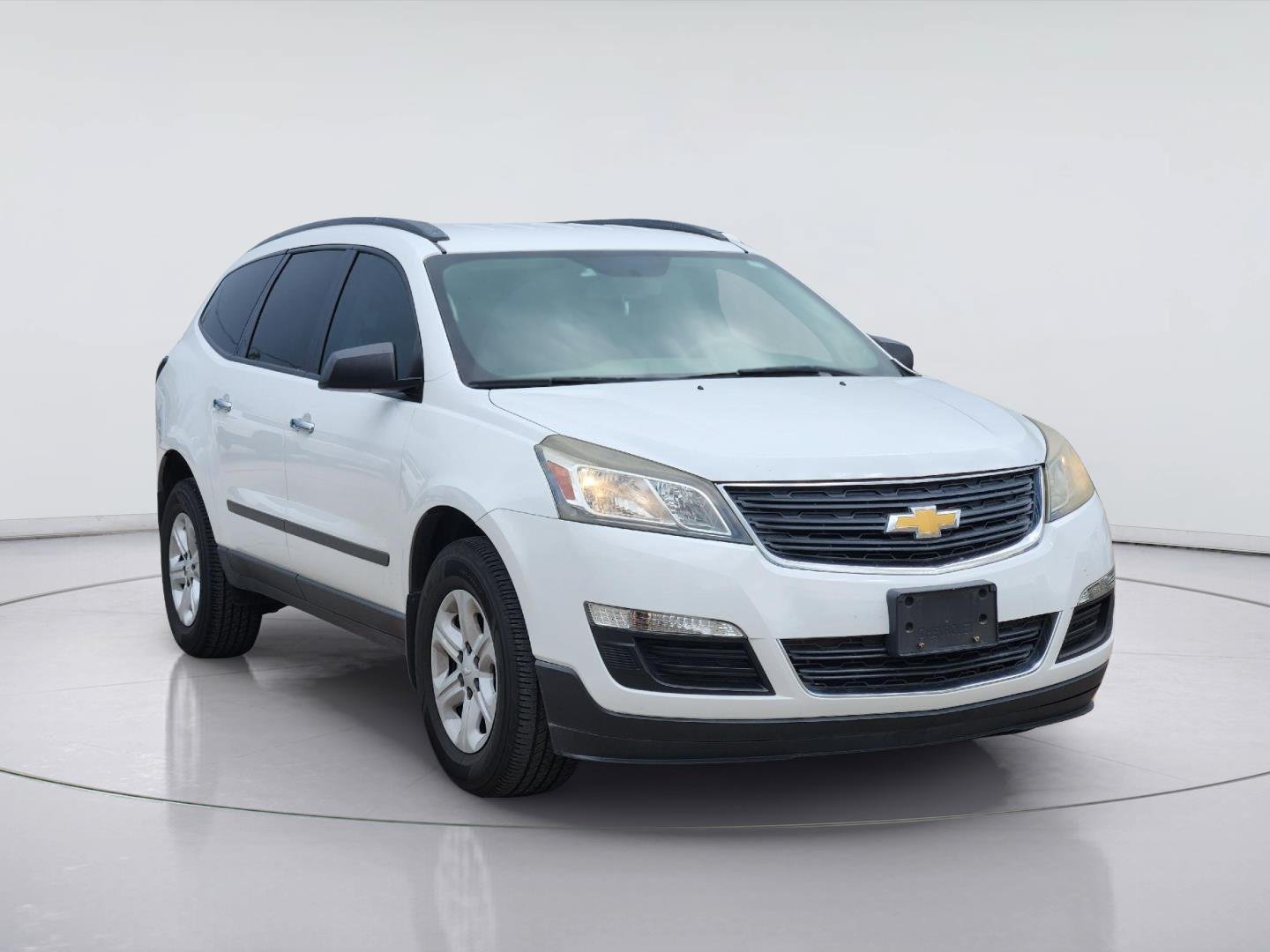 Certified 2017 Chevrolet Traverse LS FWD image 3