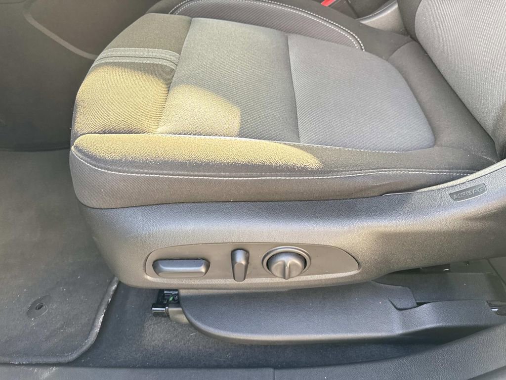 Certified 2023 Chevrolet Blazer LT w/ Convenience Package image 18