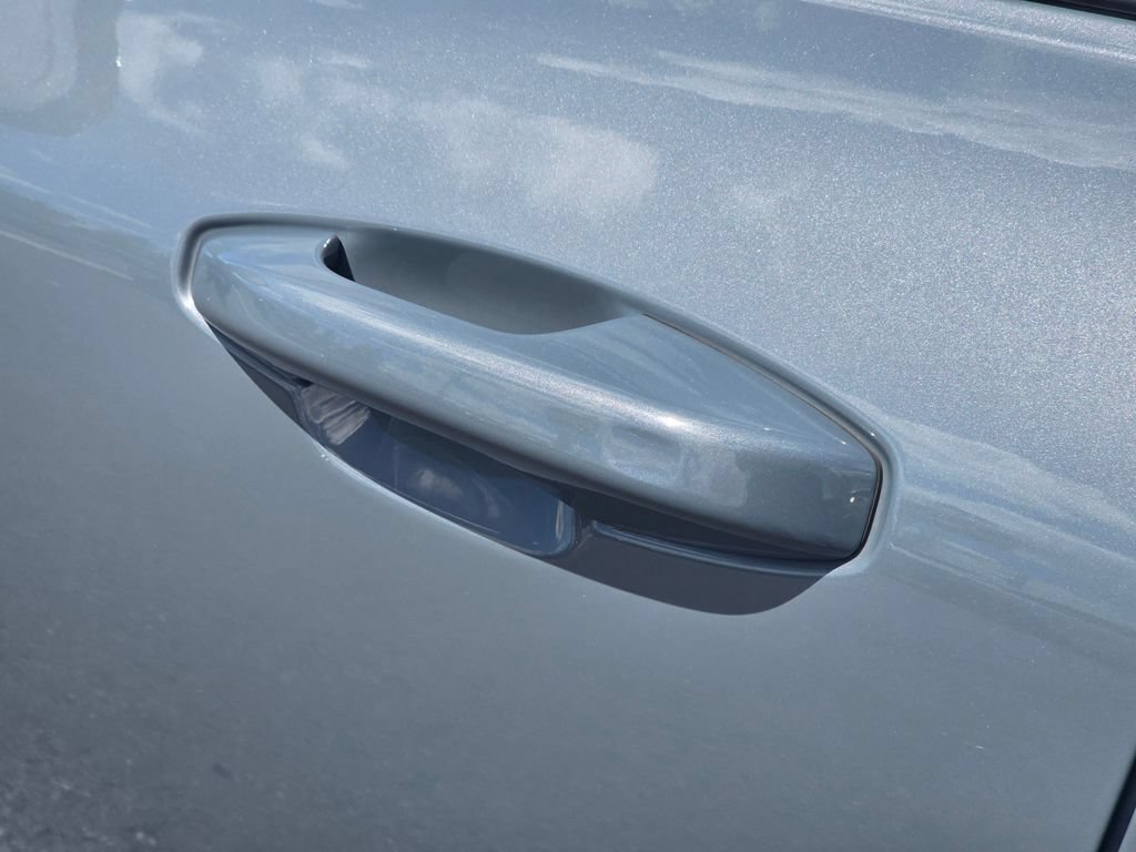 Used 2022 Volvo S60 B5 Momentum w/ Advanced Package FWD image 17