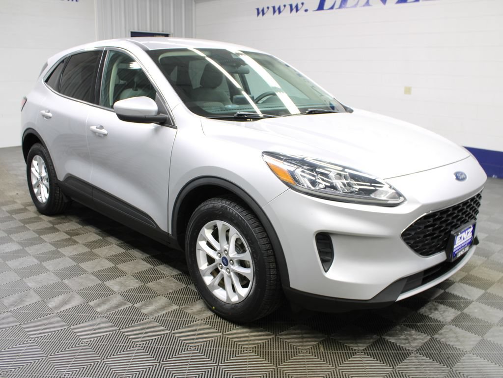 Used 2020 Ford Escape SE AWD/4WD image 3