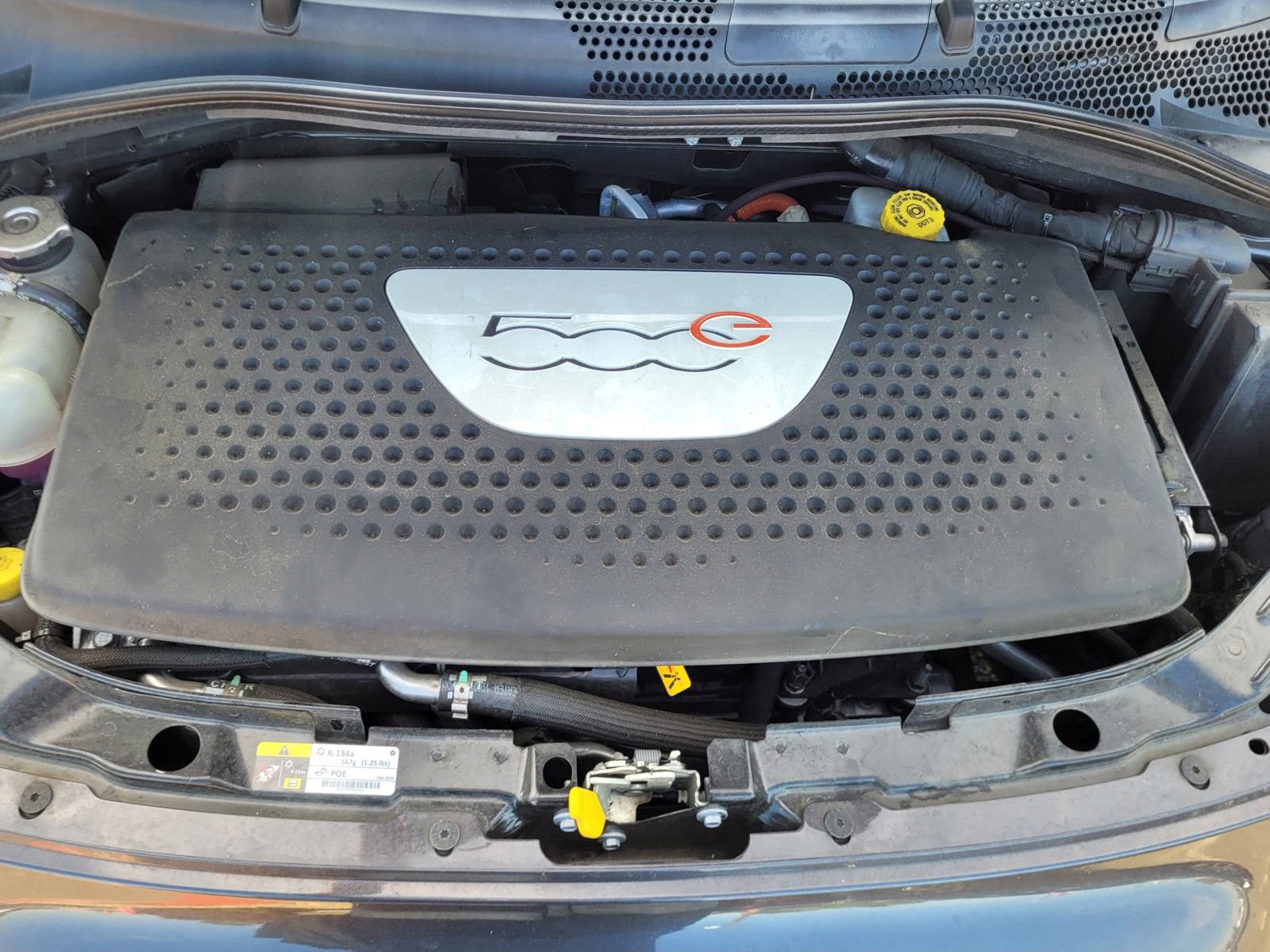 Used 2018 FIAT 500 e FWD image 34