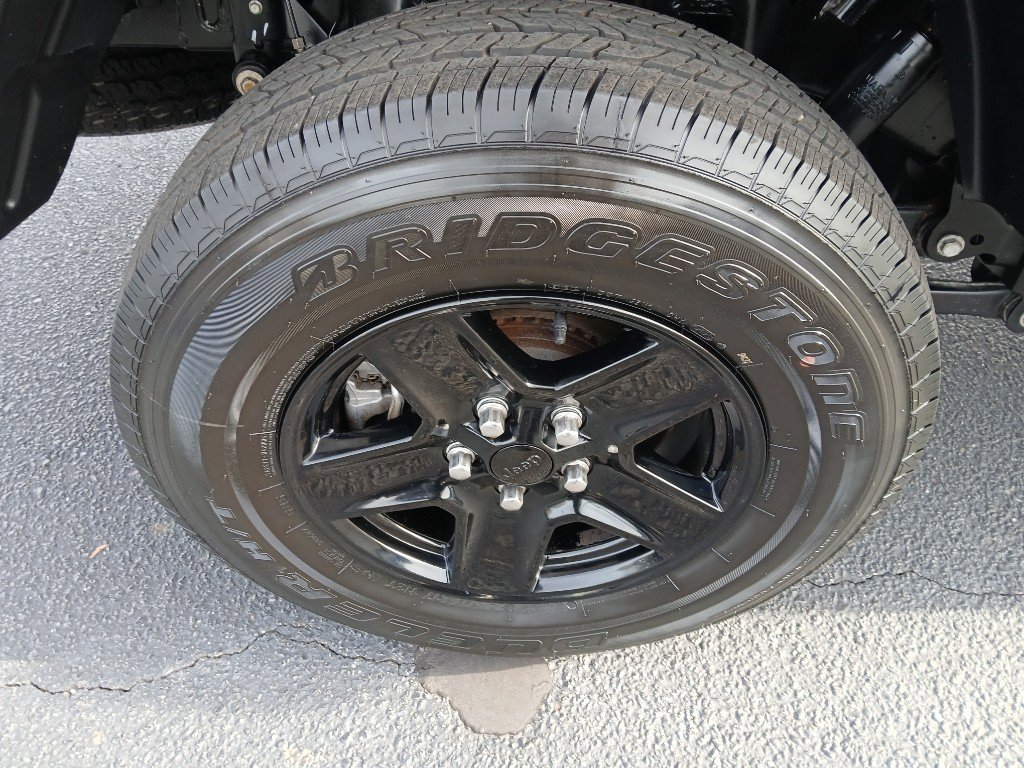 Used 2021 Jeep Gladiator Sport image 19