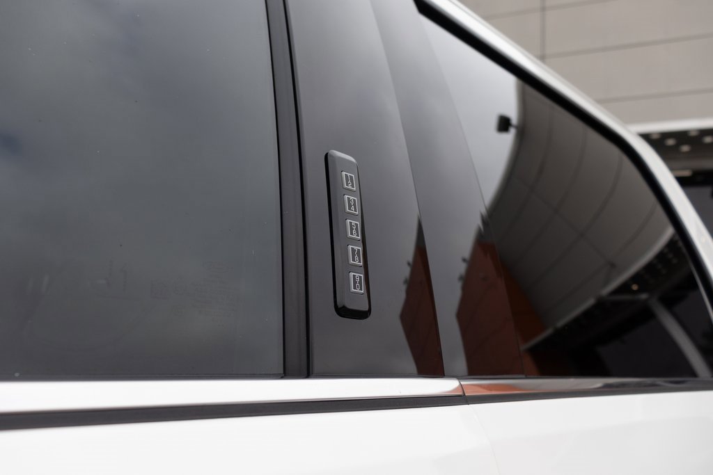 Used 2024 Ford F150 Platinum w/ Equipment Group 703A Plus image 13