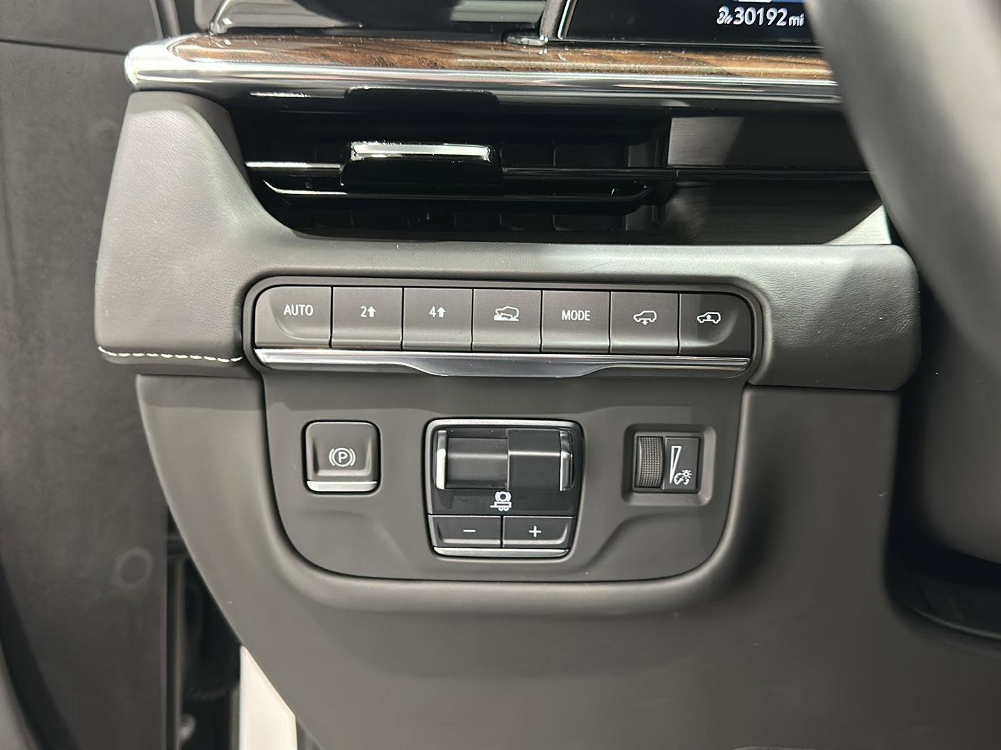 Used 2023 Cadillac Escalade Sport Platinum AWD/4WD image 16