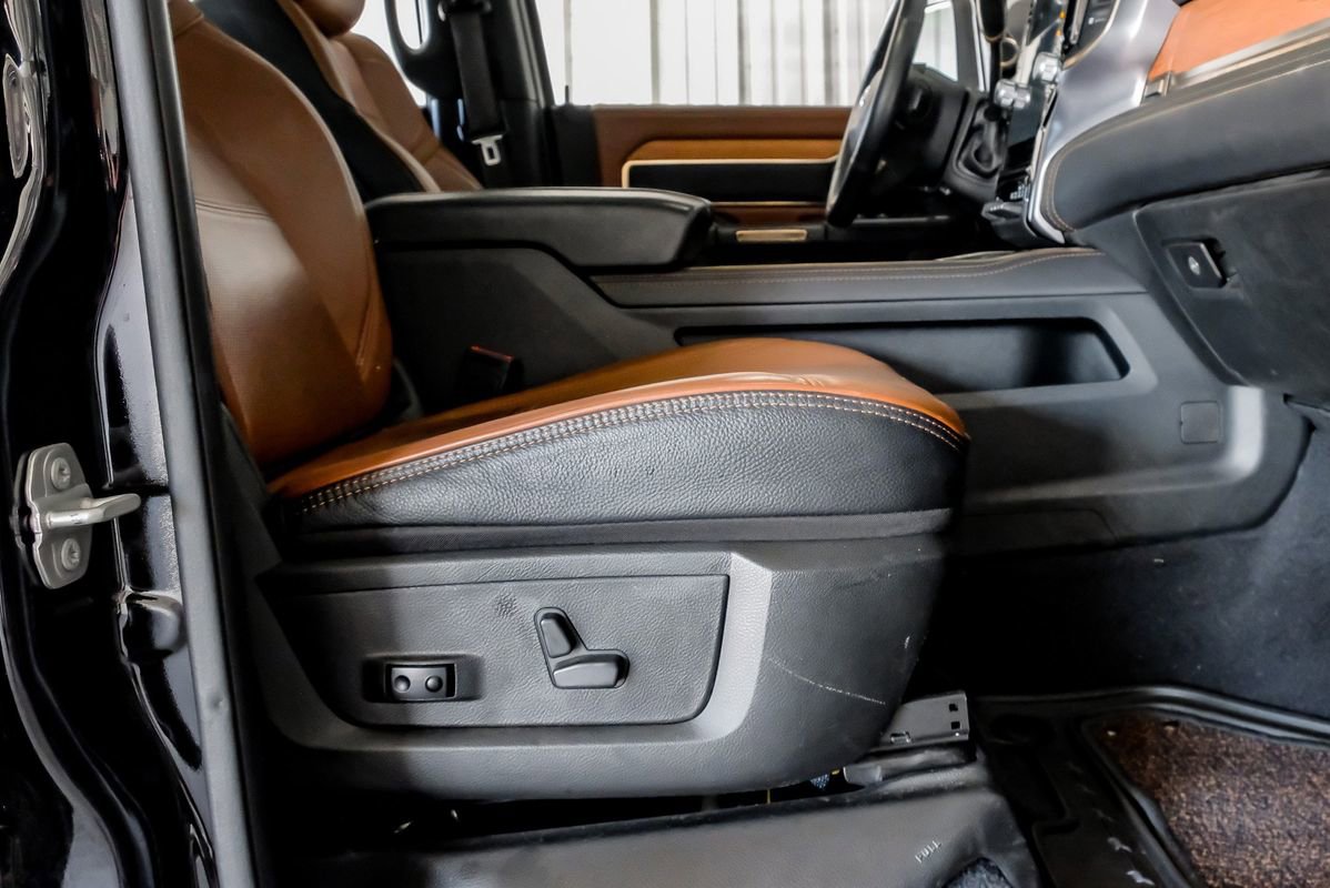 Used 2024 RAM 2500 Limited image 32