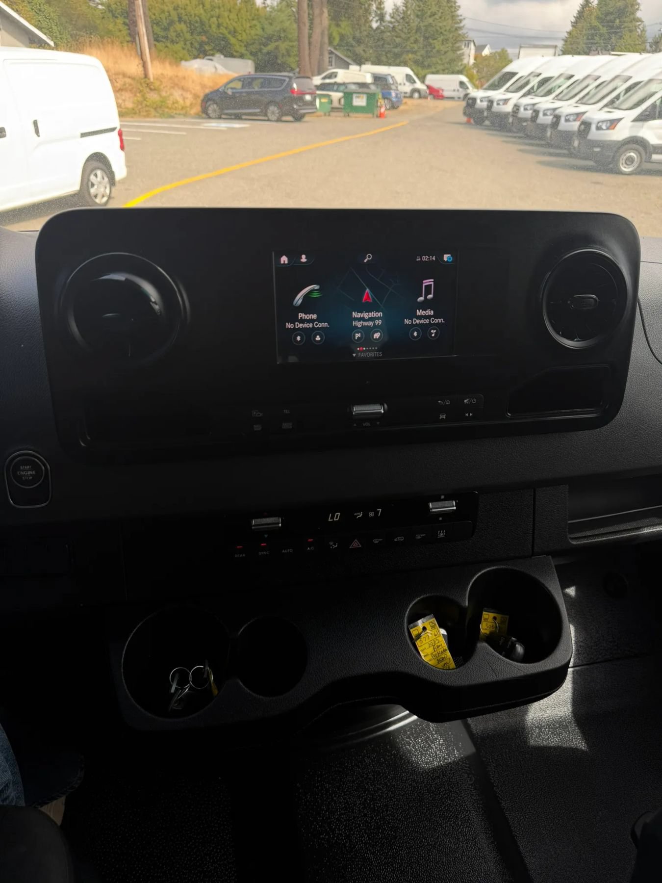 Used 2019 Mercedes-Benz Sprinter 2500 w/ Premium Package image 40