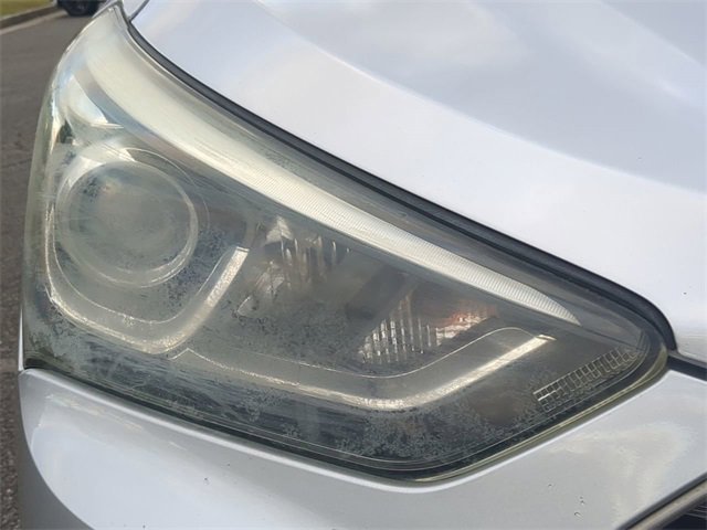 Used 2017 Hyundai Santa Fe Sport image 9