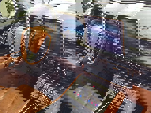 Used 2021 Lincoln Aviator Black Label w/ Dynamic Handling Package image 9