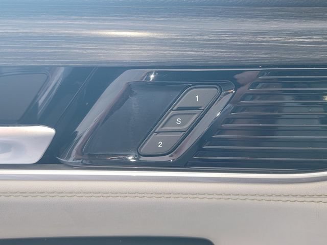 Certified 2023 Jeep Wagoneer L Series II AWD/4WD image 34