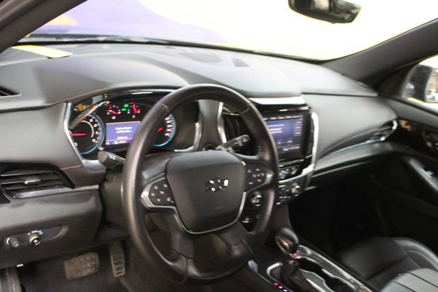 Used 2022 Chevrolet Traverse RS w/ LPO, Floor Liner Package AWD/4WD image 14