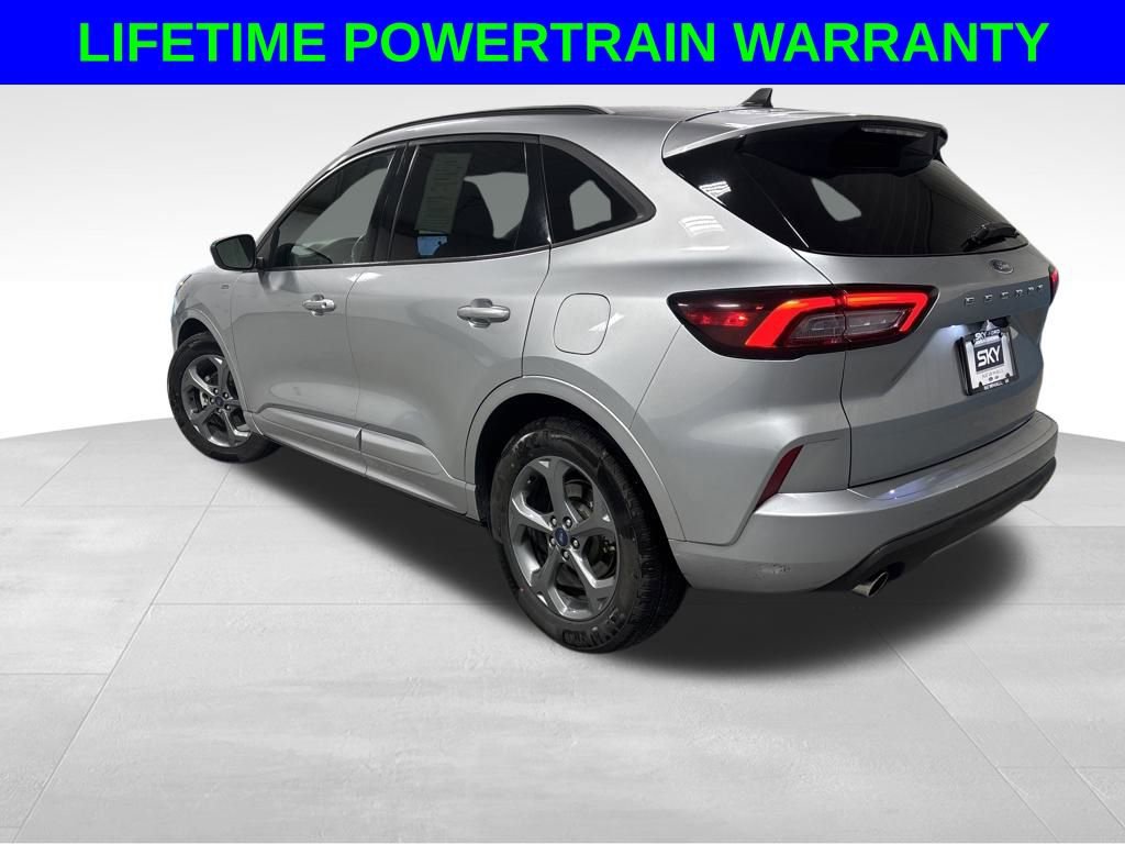Used 2023 Ford Escape ST-Line image 3