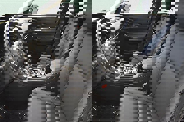 Used 2025 MAZDA CX-30 AWD 2.5 S w/ Select Sport Pkg image 23