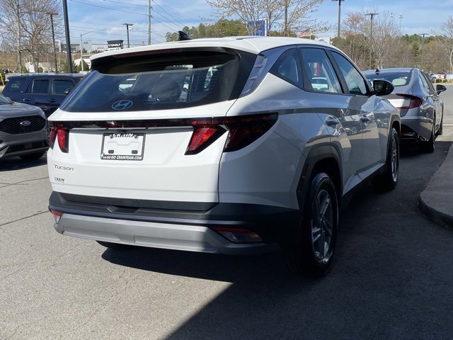 New 2025 Hyundai Tucson SE image 8
