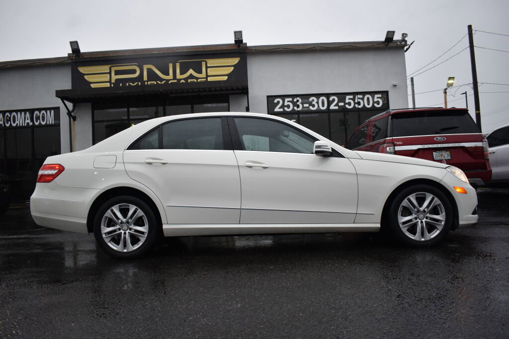 Used 2011 Mercedes-Benz E 350 Sedan image 12