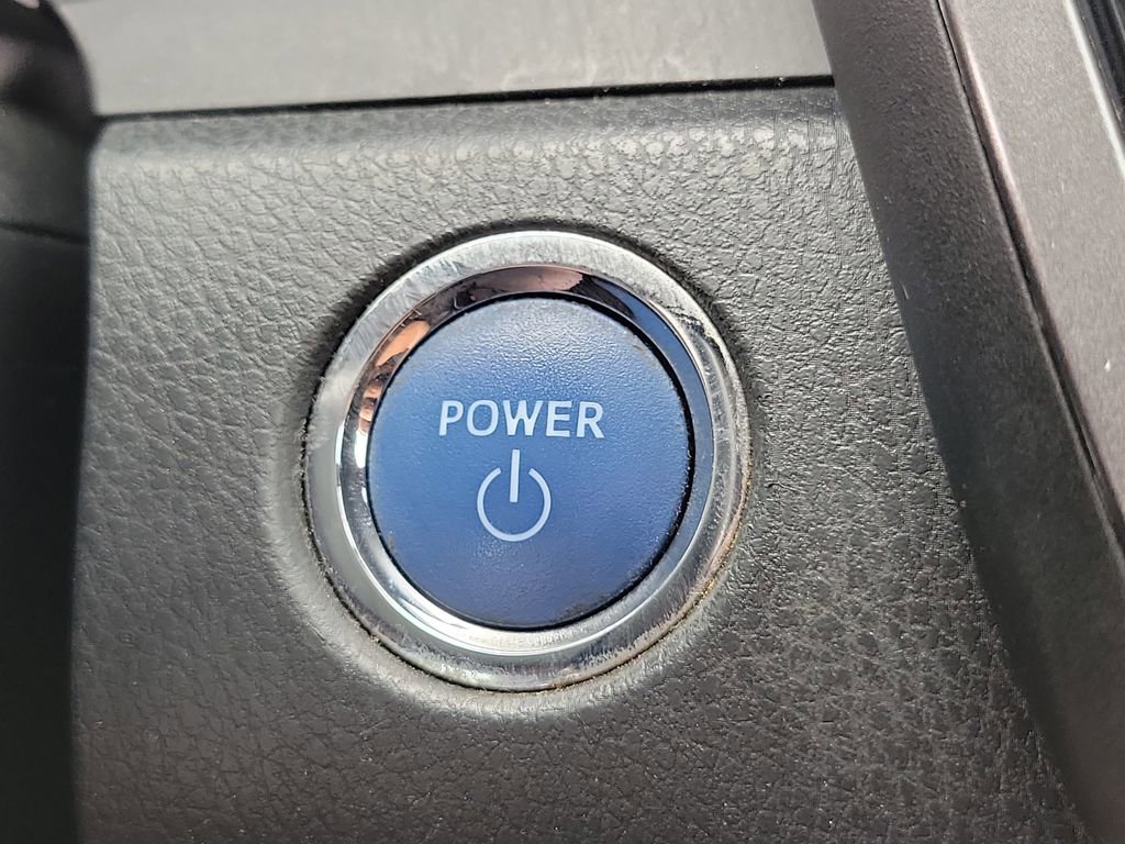 Used 2020 Toyota Camry XLE image 27