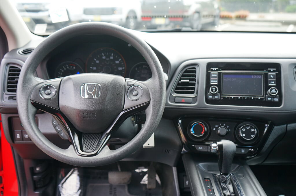 Used 2018 Honda HR-V LX image 17