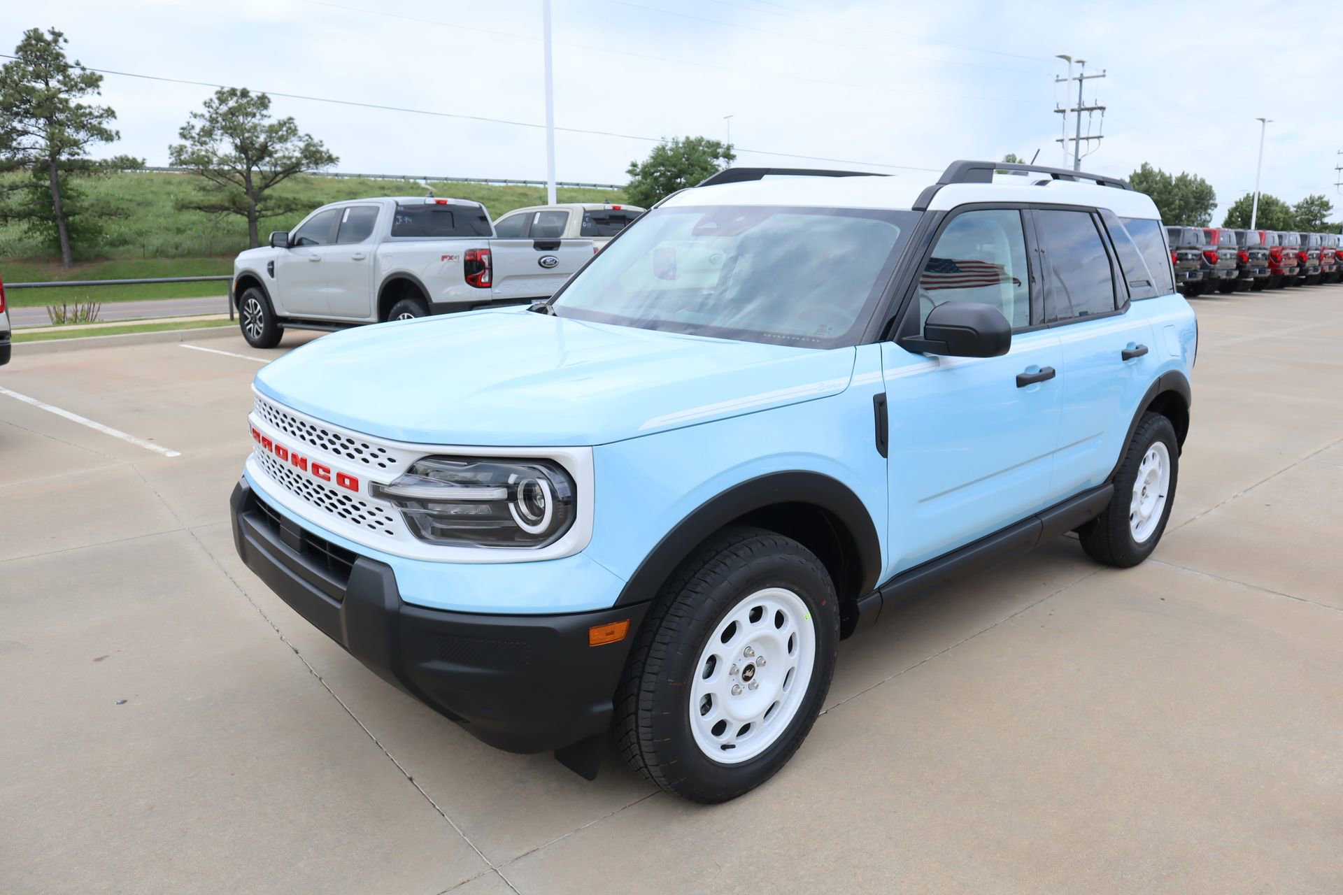 New 2026 Ford Bronco Sport Heritage AWD/4WD image 9