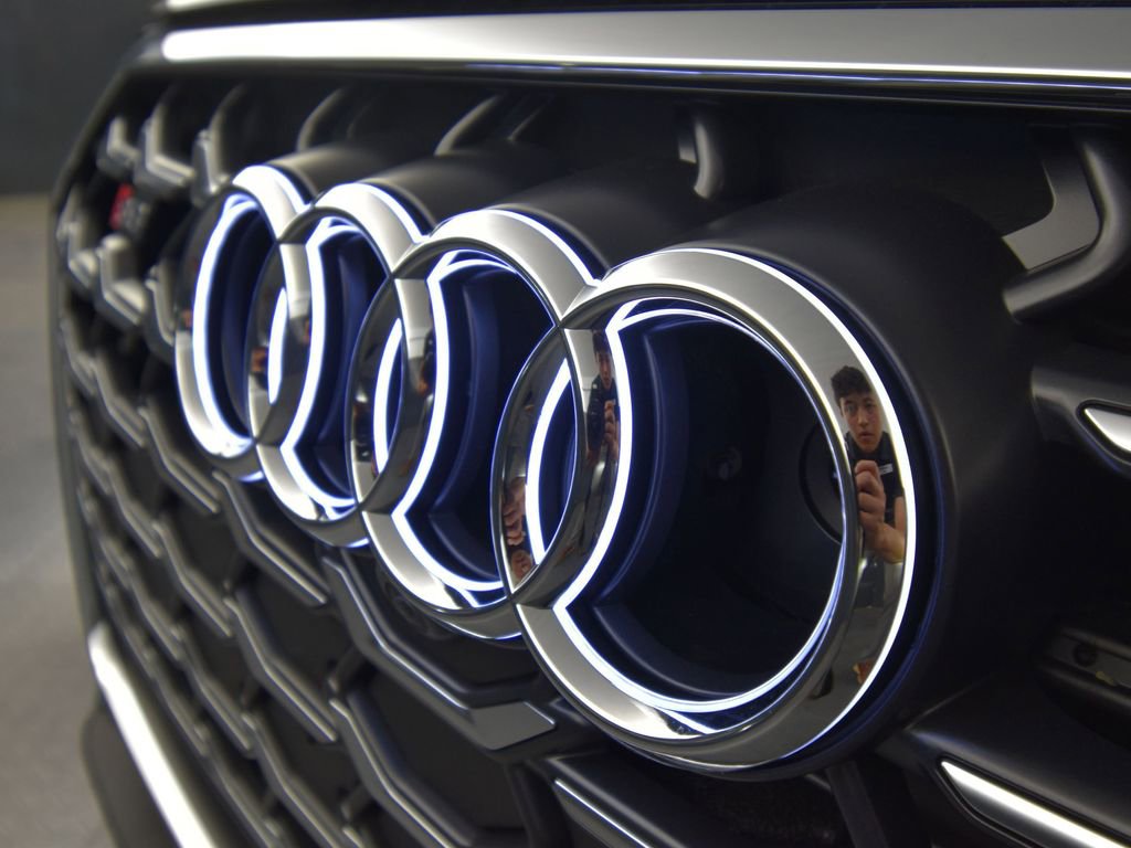 New 2025 Audi S8 image 40