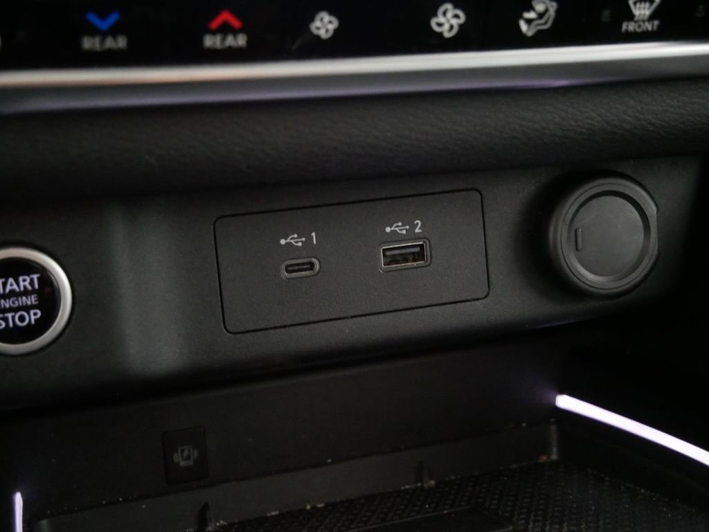 Used 2022 Nissan Rogue Platinum w/ Head-Up Display Package image 29