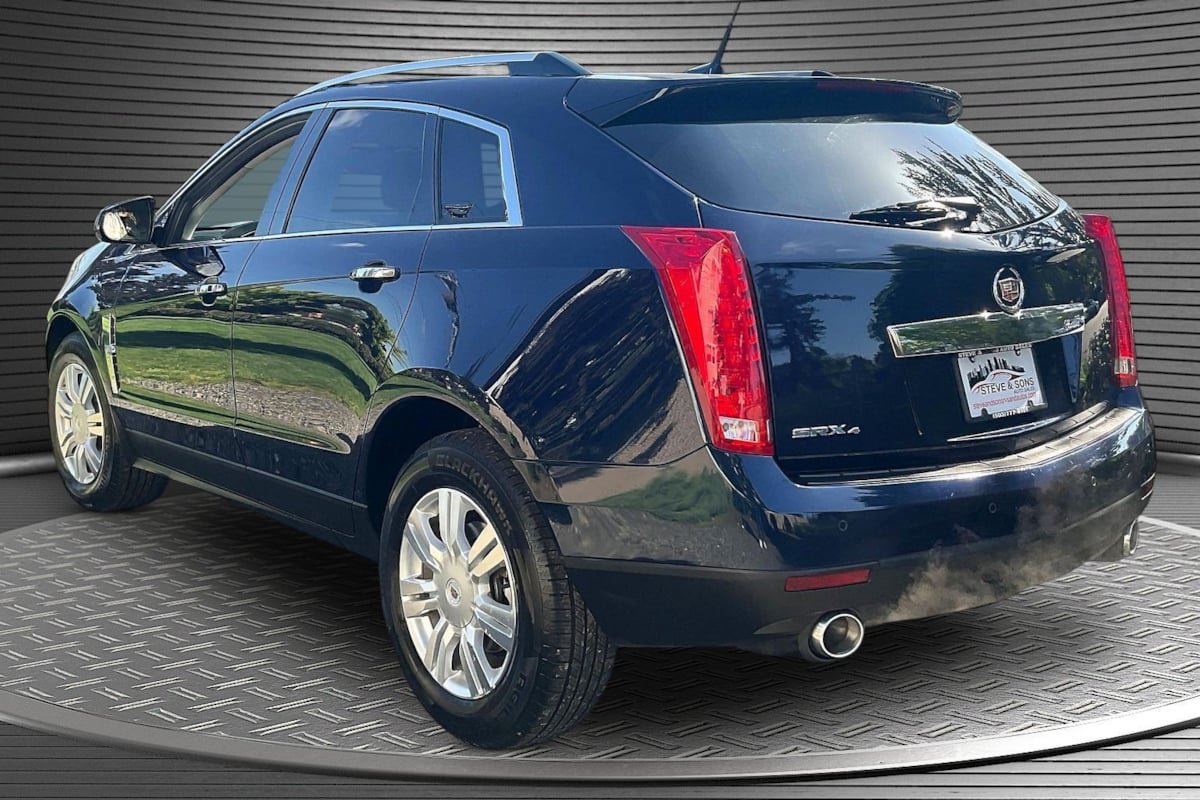 Used 2011 Cadillac SRX Luxury AWD/4WD image 4