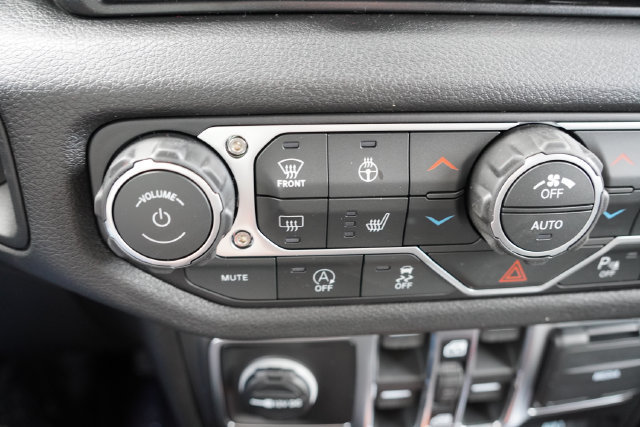 New 2026 Jeep Gladiator Sport AWD/4WD image 18