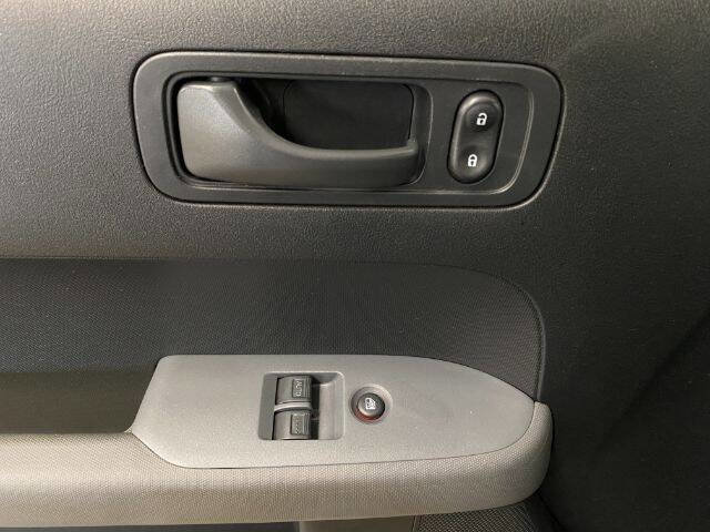 Used 2004 Honda Element DX image 11