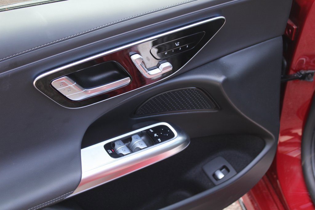 Certified 2025 Mercedes-Benz E 350 4MATIC Sedan image 17