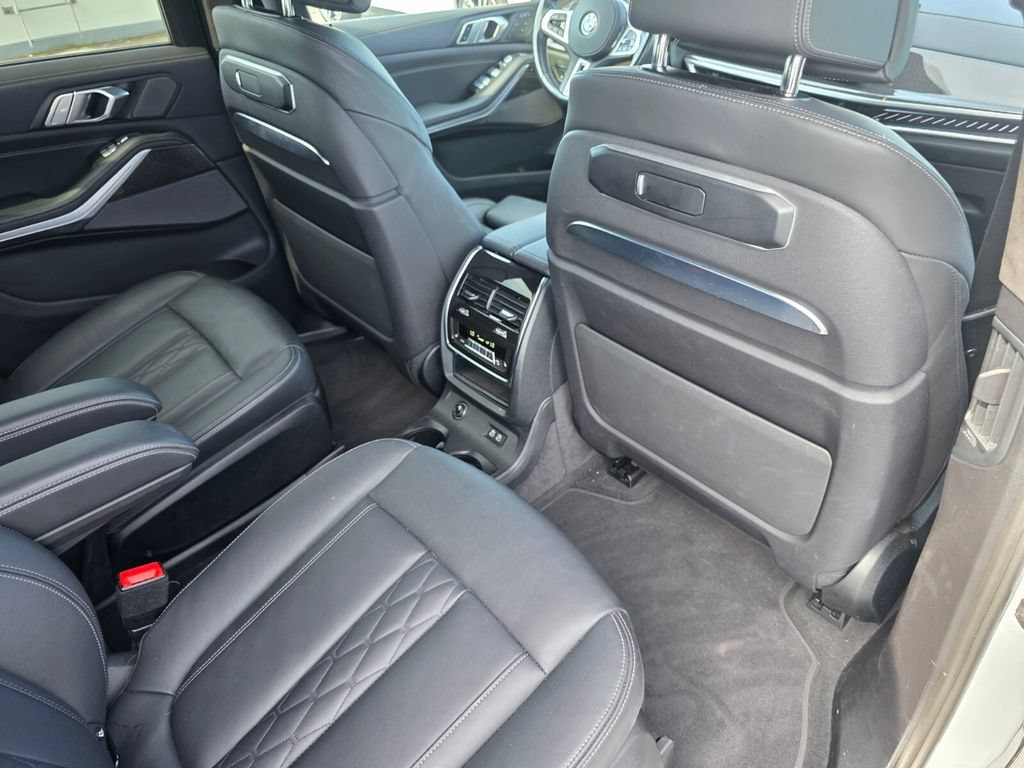 Certified 2024 BMW X7 M60i w/ Executive Package AWD/4WD image 31