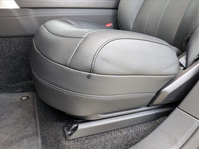 New 2025 Land Rover Range Rover Long Wheelbase SE image 4