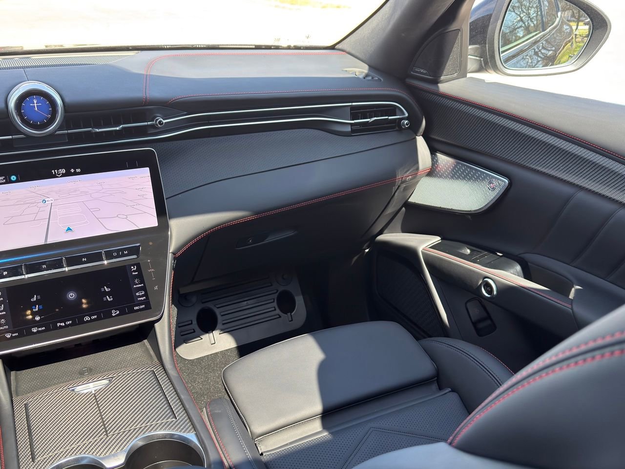 Certified 2024 Maserati Grecale Trofeo image 30