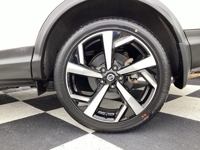Used 2022 Nissan Rogue Sport SL image 11