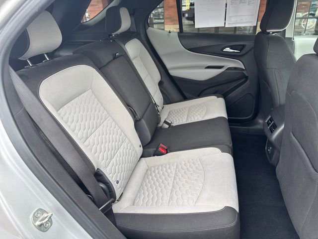 Used 2021 Chevrolet Equinox LS w/ LS Convenience Package image 29