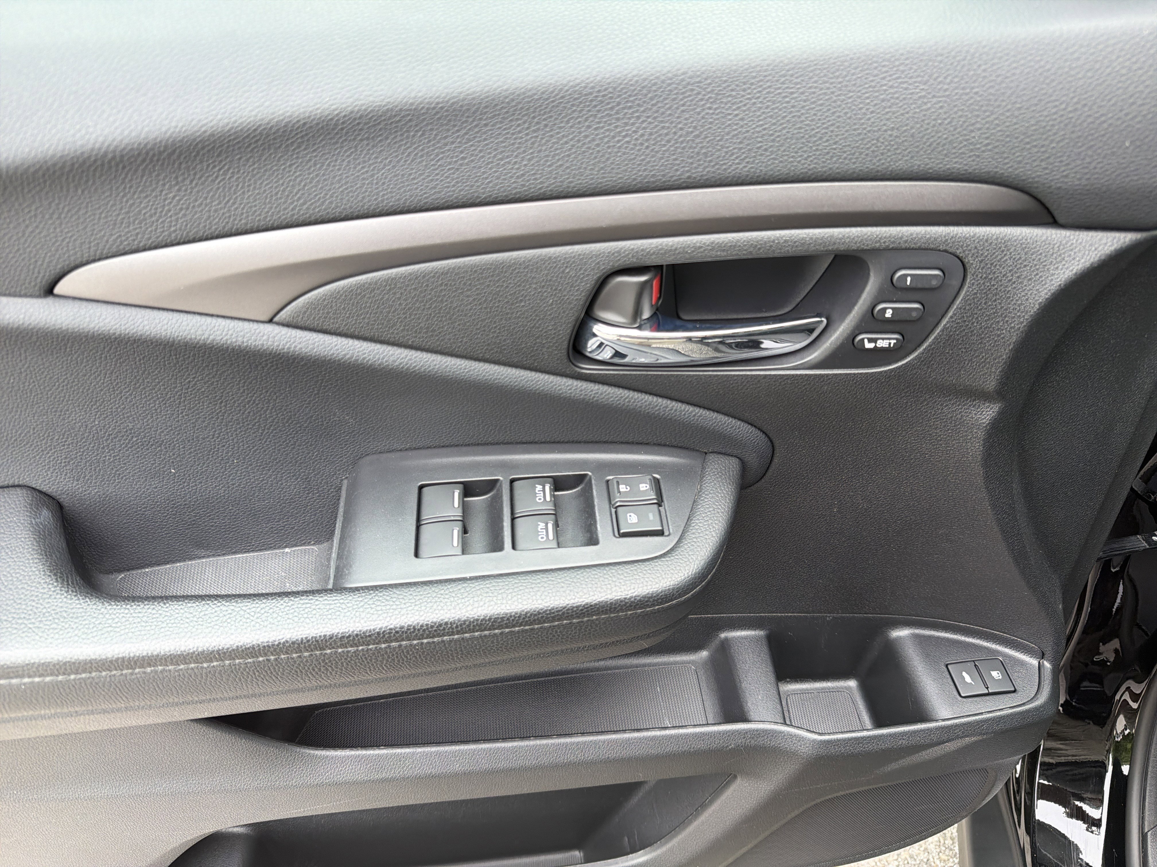 Used 2020 Honda Pilot EX-L image 11