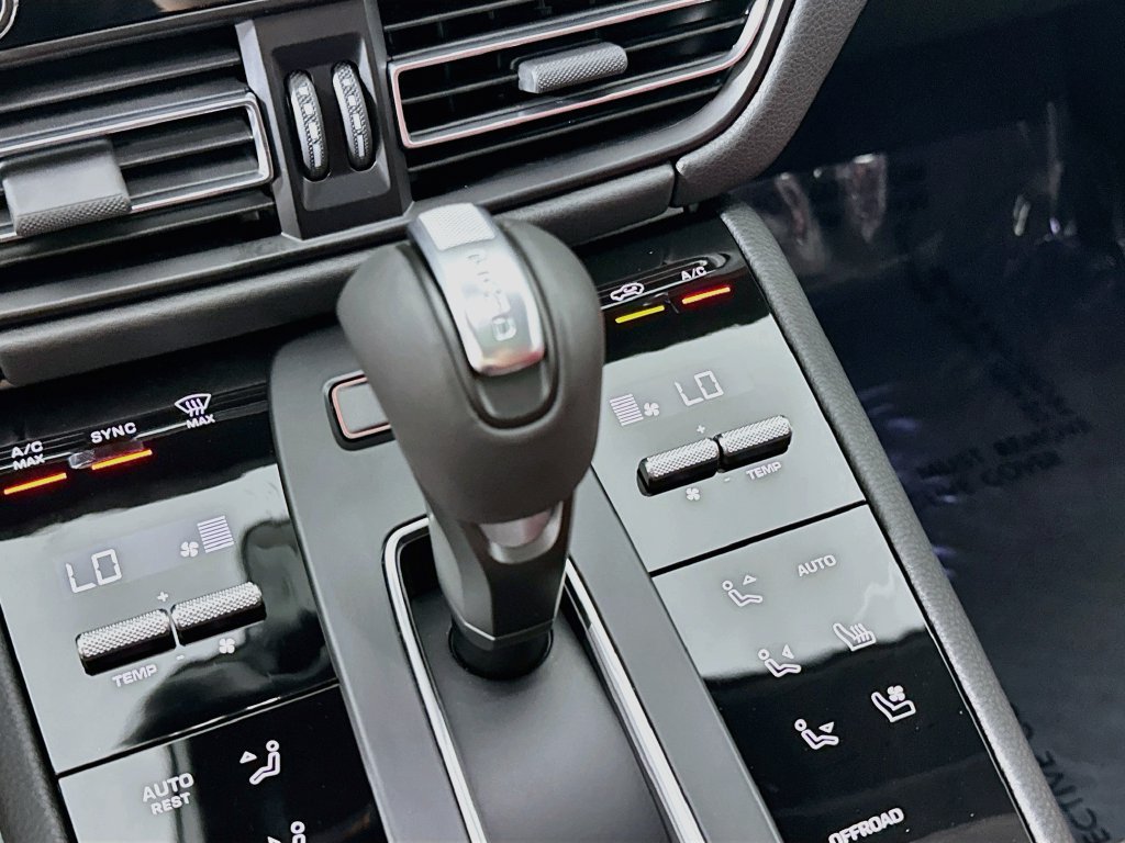 New 2026 Porsche Macan S AWD/4WD image 19