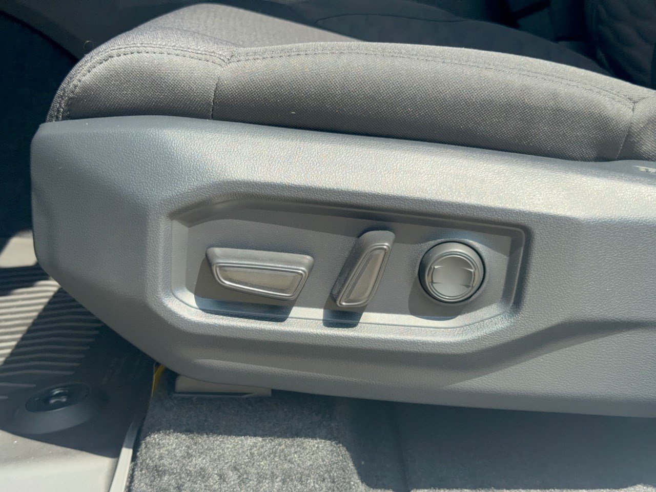 Used 2026 Toyota Tundra SR5 AWD/4WD image 16