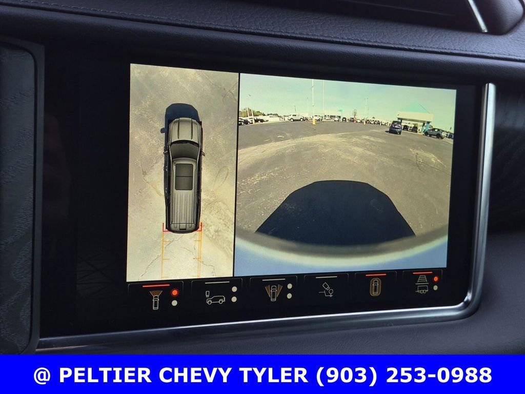 Used 2024 GMC Yukon Denali w/ Advanced Technology Package image 27