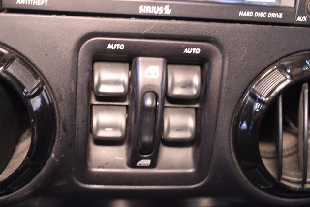 Used 2017 Jeep Wrangler Unlimited Sahara image 23