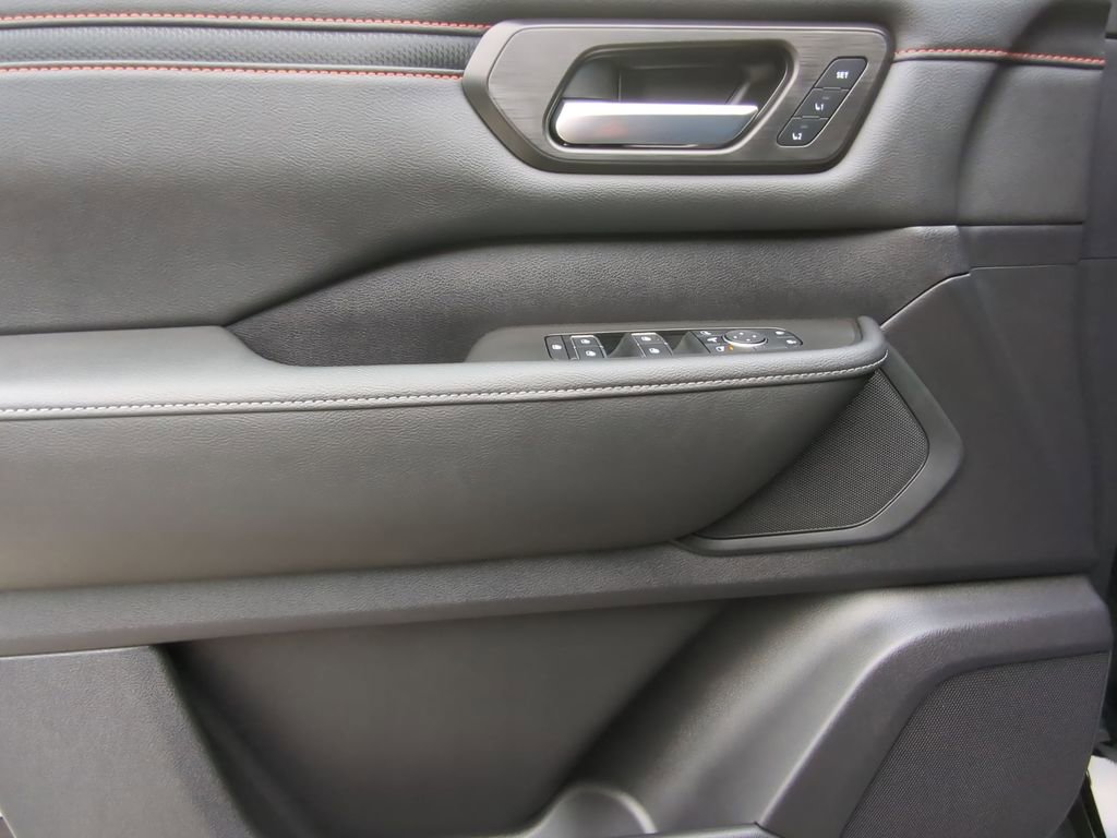 New 2026 Nissan Armada PRO-4X AWD/4WD image 11