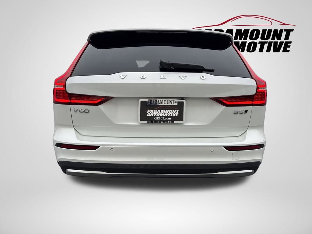 Used 2025 Volvo V60 B5 Cross Country Plus image 6