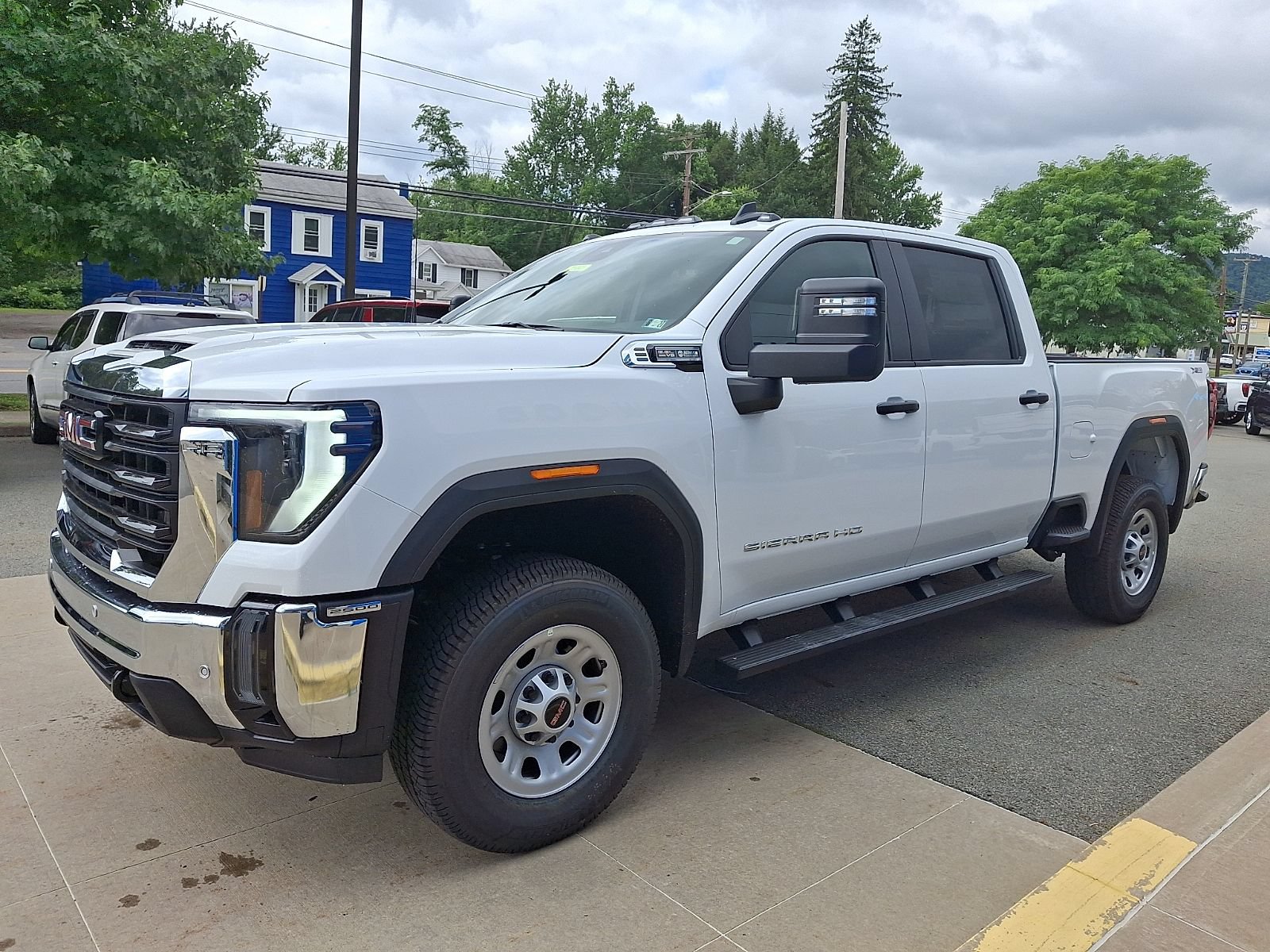 New 2026 GMC Sierra 2500 Pro w/ 1SA Pro Safety Plus Package AWD/4WD image 3