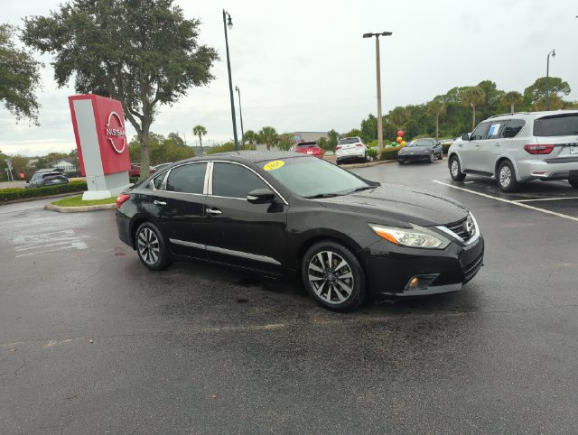 Used 2016 Nissan Altima 2.5 SV w/ Convenience Package FWD image 1
