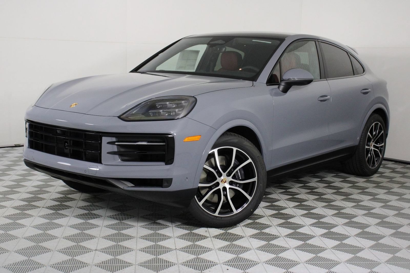 New 2026 Porsche Cayenne Coupe AWD/4WD image 1