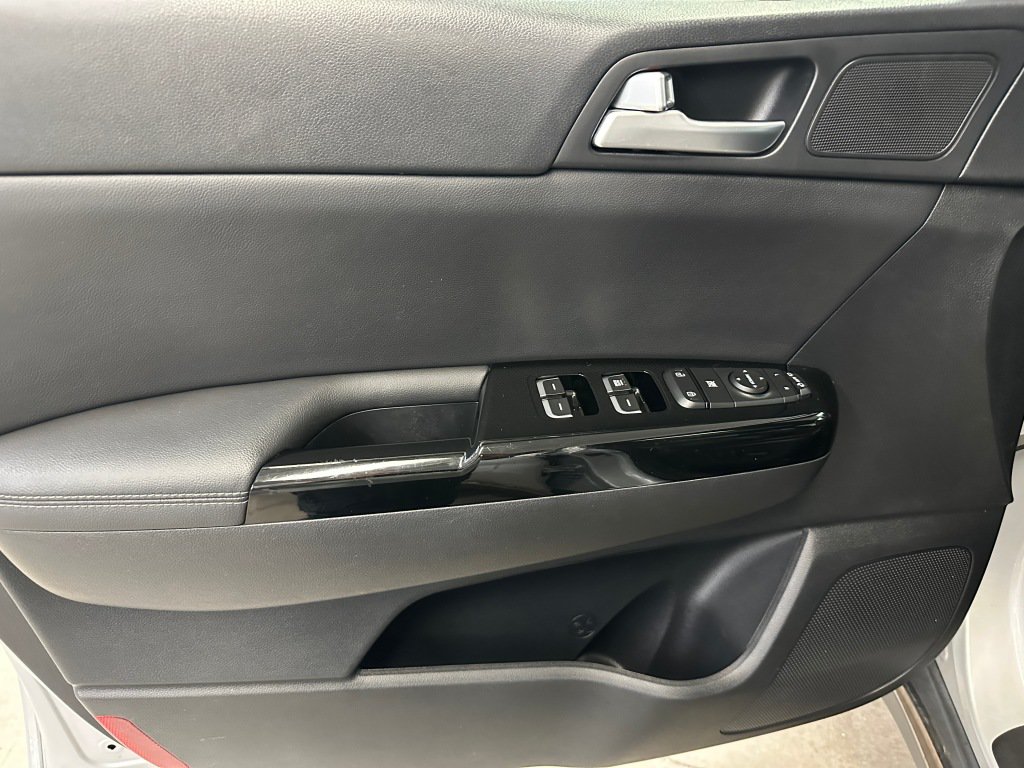 Used 2020 Kia Sportage S w/ S Premium Package FWD image 8