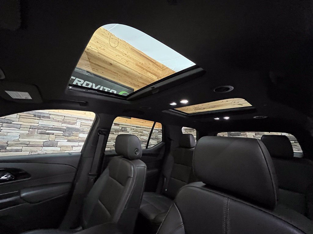 Used 2023 Chevrolet Traverse RS AWD/4WD image 54