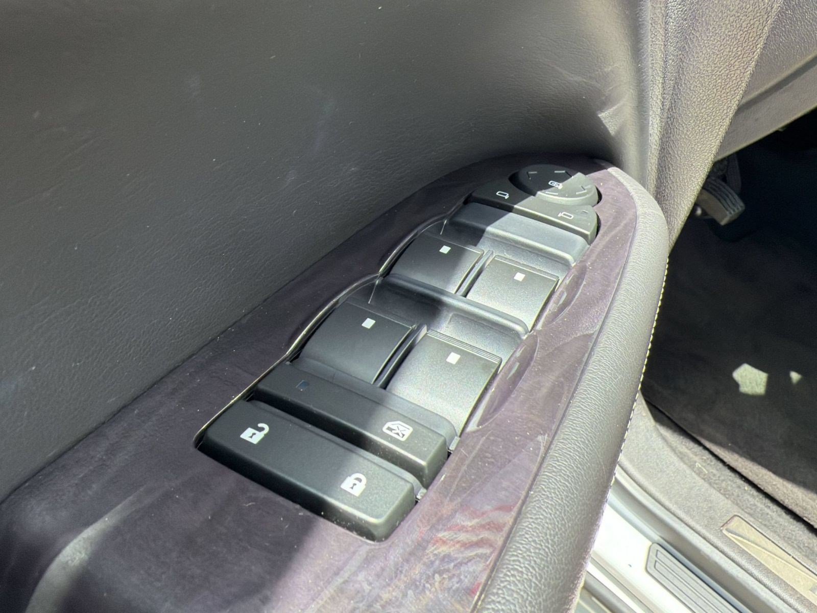Used 2016 Buick Enclave Leather FWD image 27