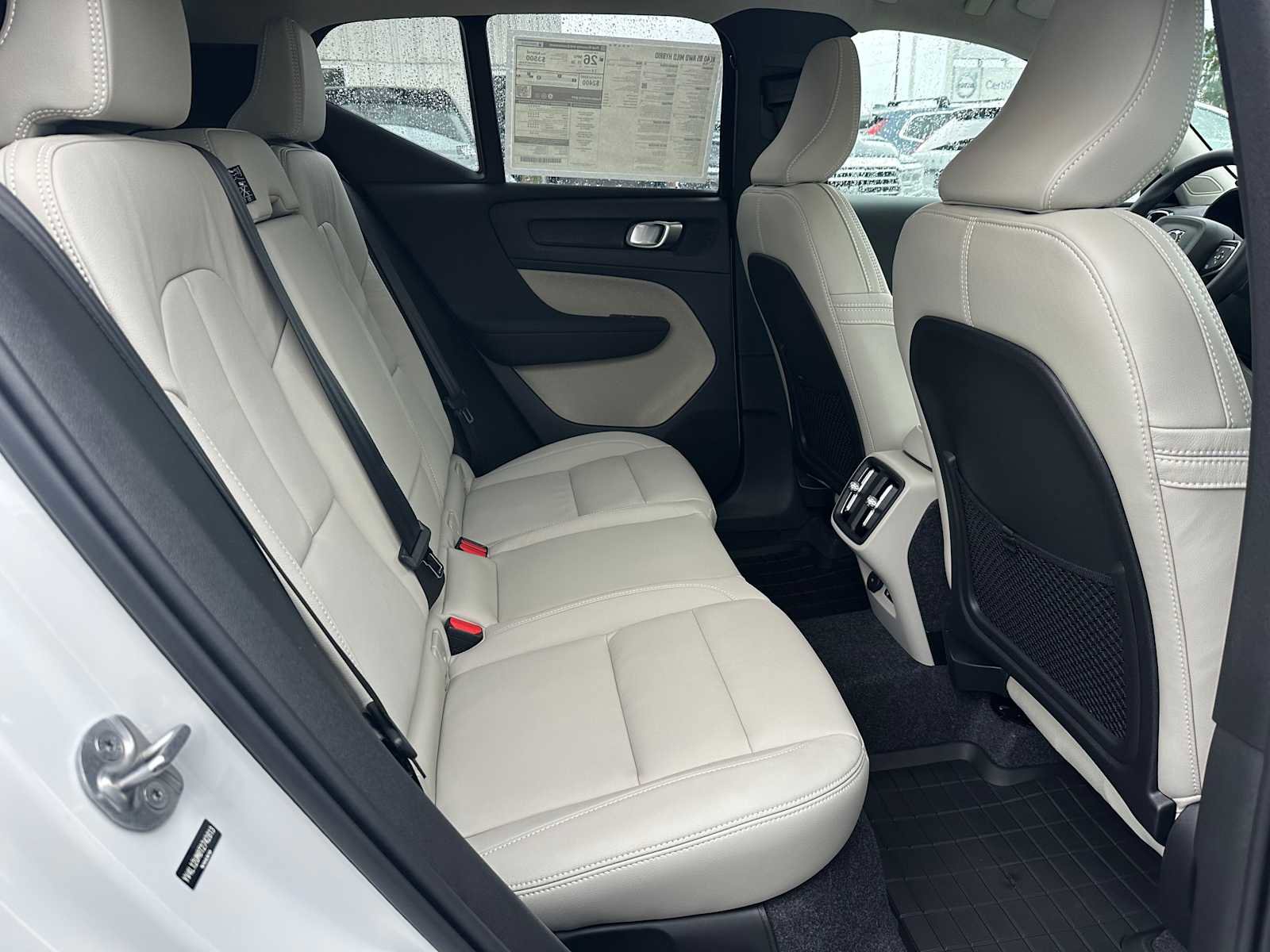 New 2026 Volvo XC40 B5 Ultra w/ Climate Package image 12