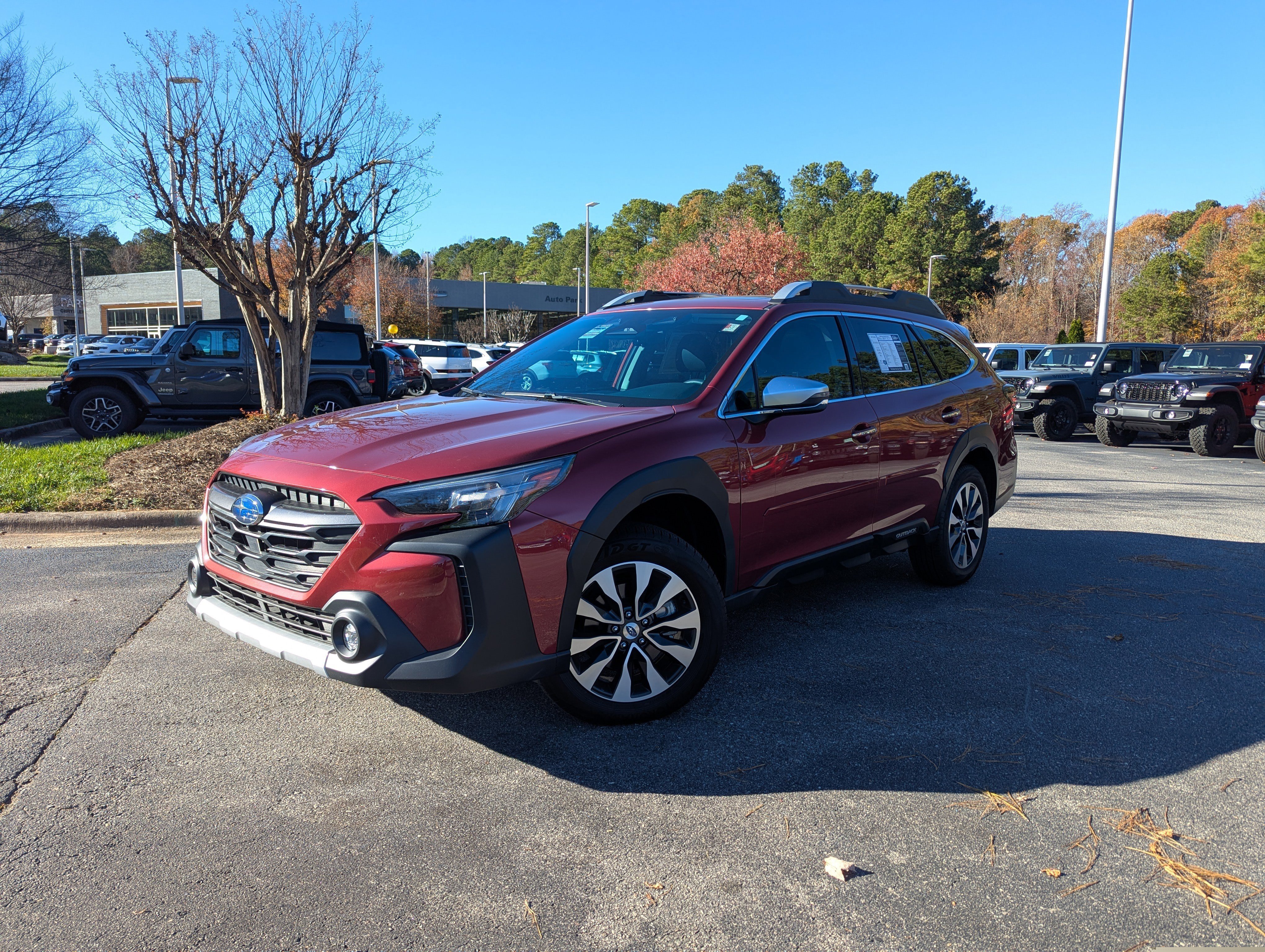 Used 2025 Subaru Outback Touring image 1