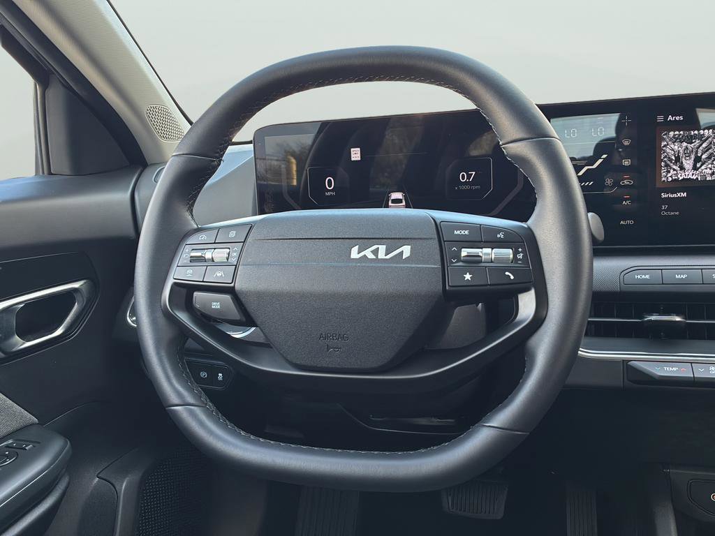 Certified 2025 Kia K4 EX image 19