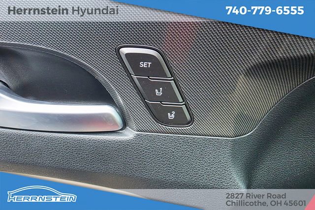 Used 2023 Hyundai Santa Fe Limited image 16