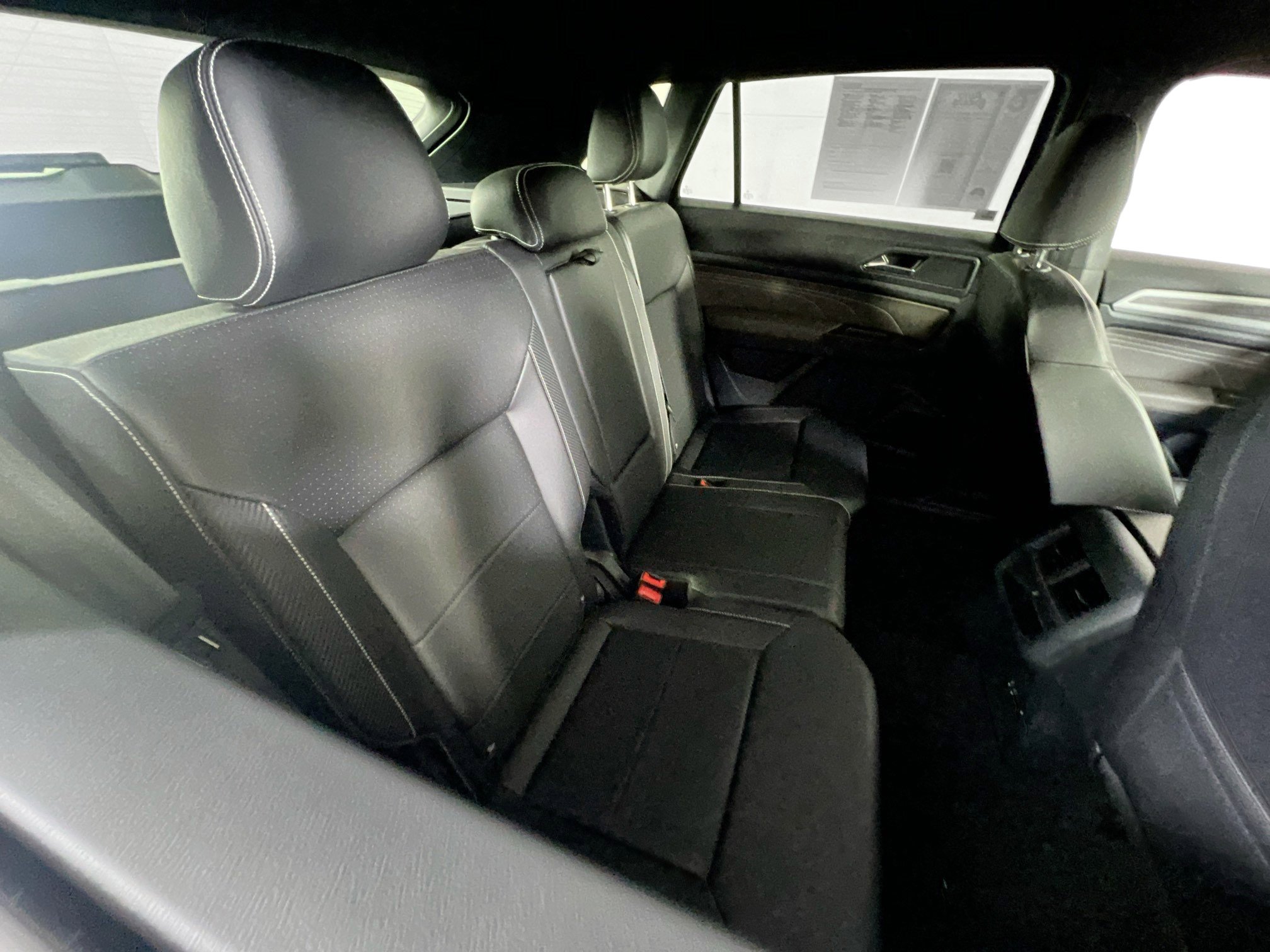 Used 2023 Volkswagen Atlas Cross Sport SE image 25